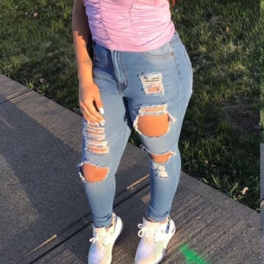 Ripped Distressed High-Waisted Skinny Jeans